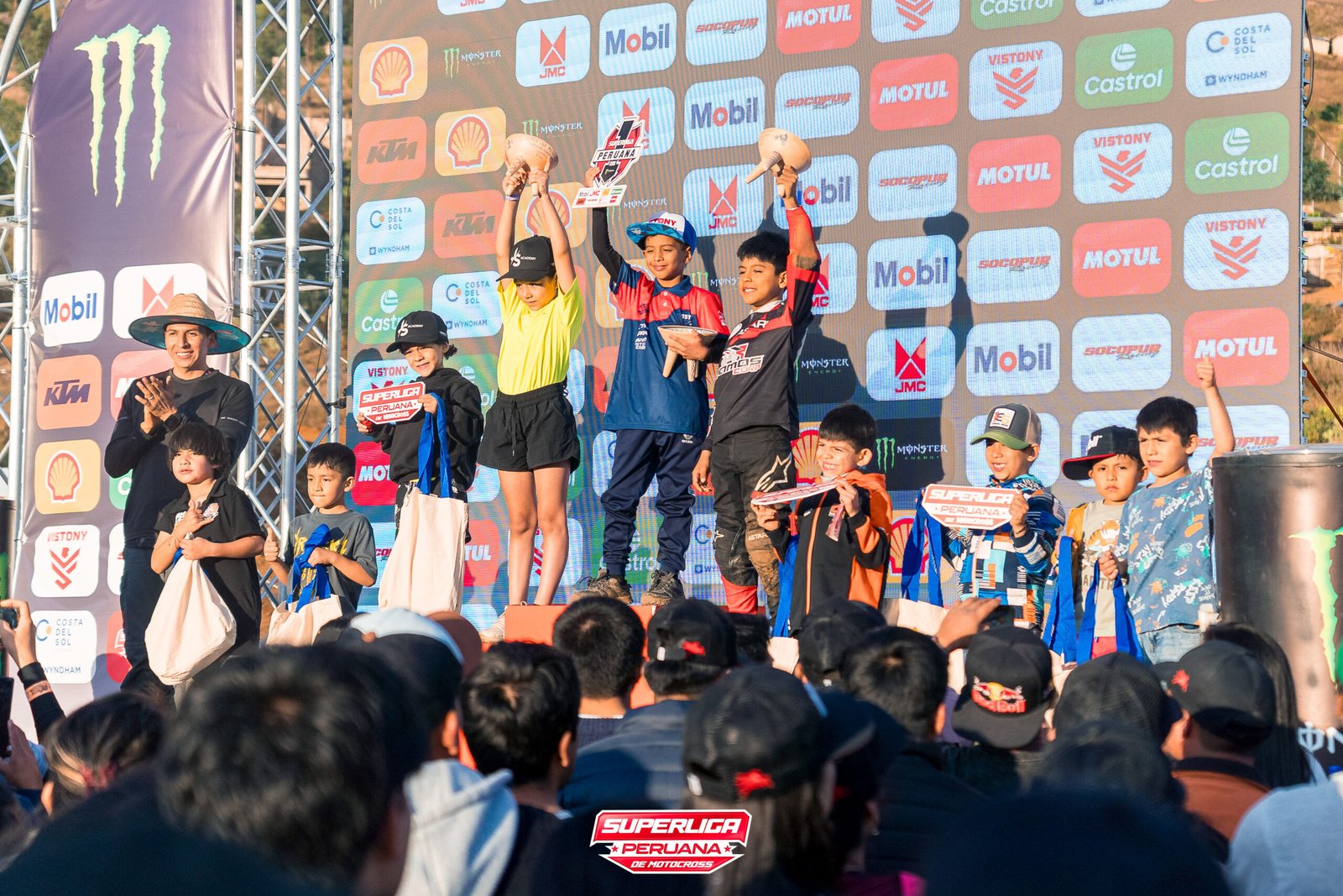 Ganadores de la Superliga en Cajamarca