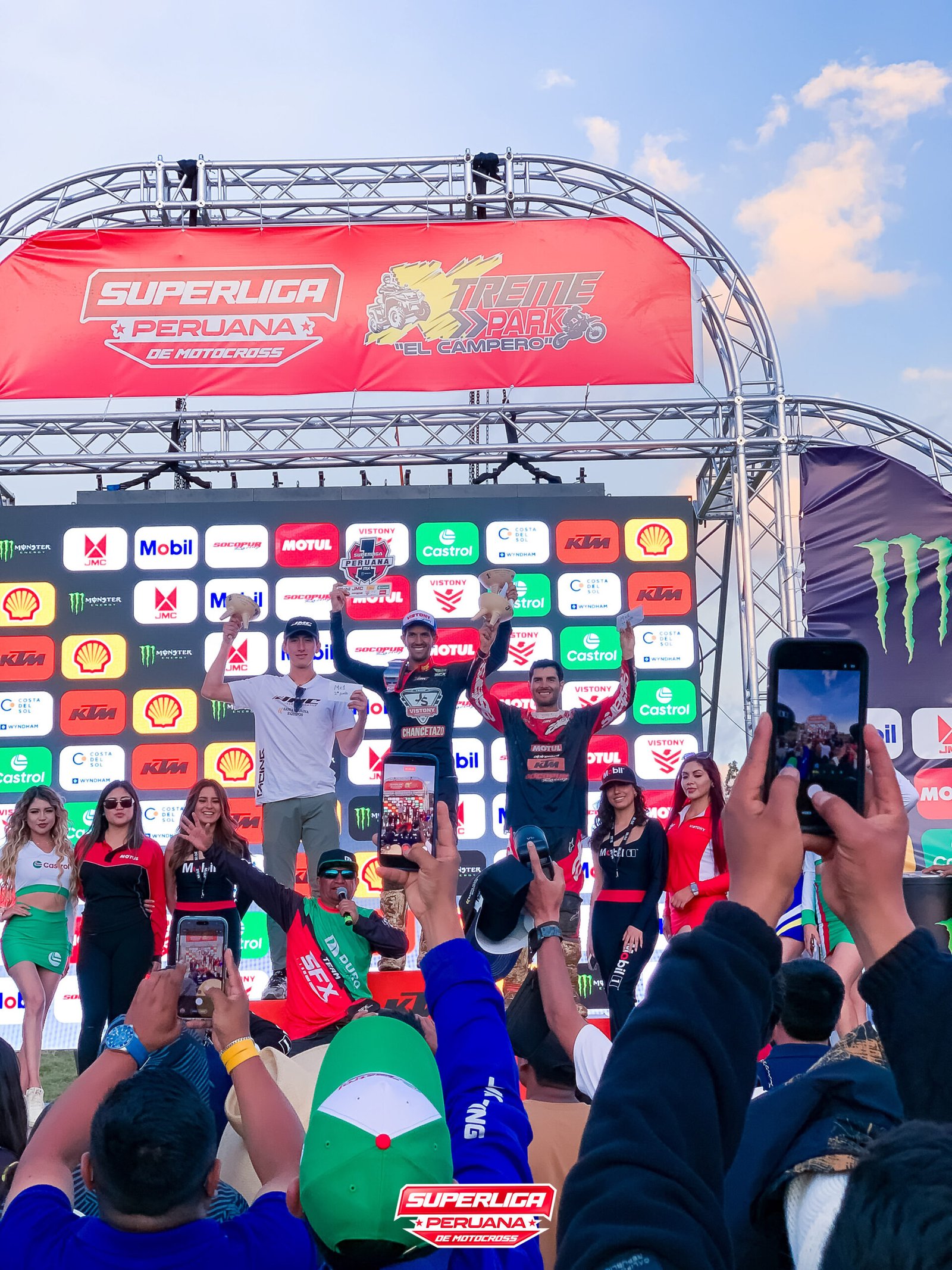 Cierre de la premiación en Cajamarca
